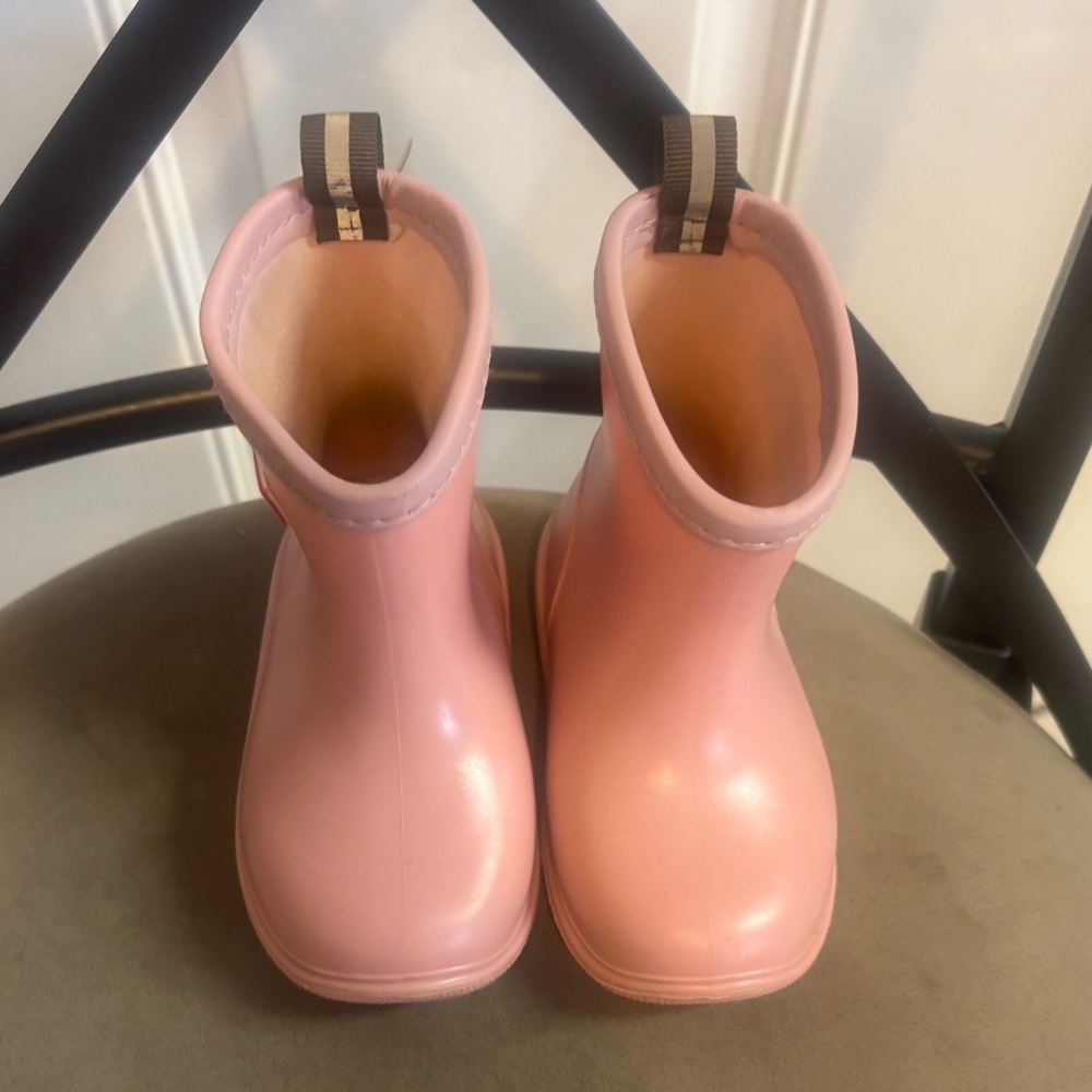 Size 13 Tree Grandpa pink Waterproof Rubber Lightweight pull on Rainboots.  EUC